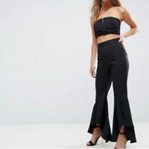 Missguided black ruffle hem highwaist pants ankle length size UK 8 US 4